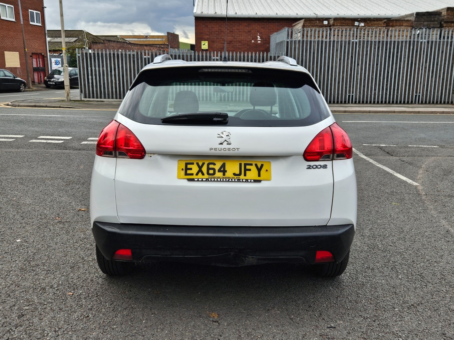 Used Peugeot 2008 2014 for sale - 76381490: Photo 6