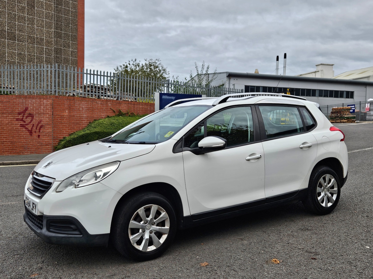 Used Peugeot 2008 2014 for sale - 76381490: Photo 9