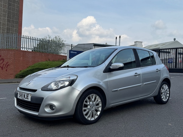 Used Renault Clio 2011 for sale - 74487534: Photo 10