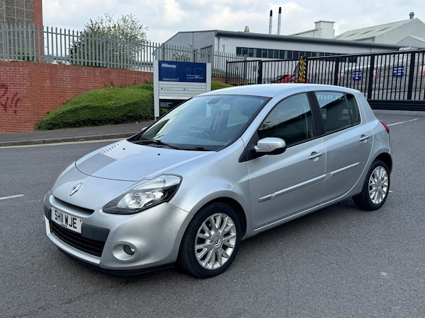 Used Renault Clio 2011 for sale - 74487534: Photo 11