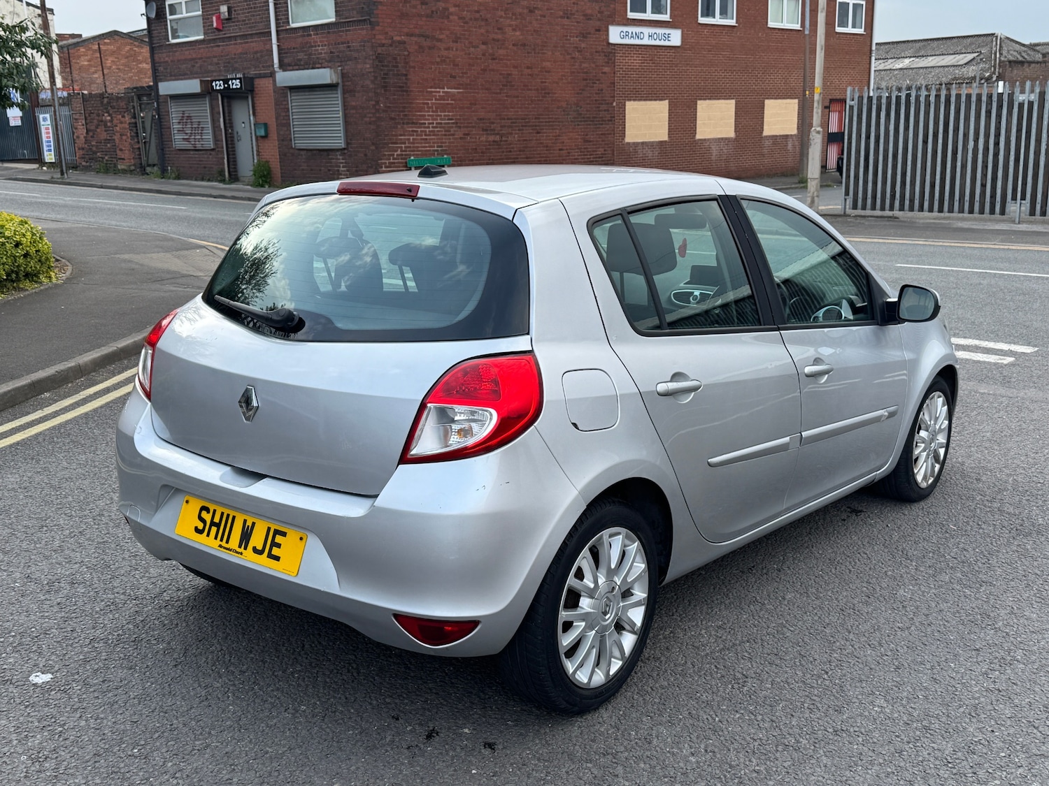 Vehicle 5