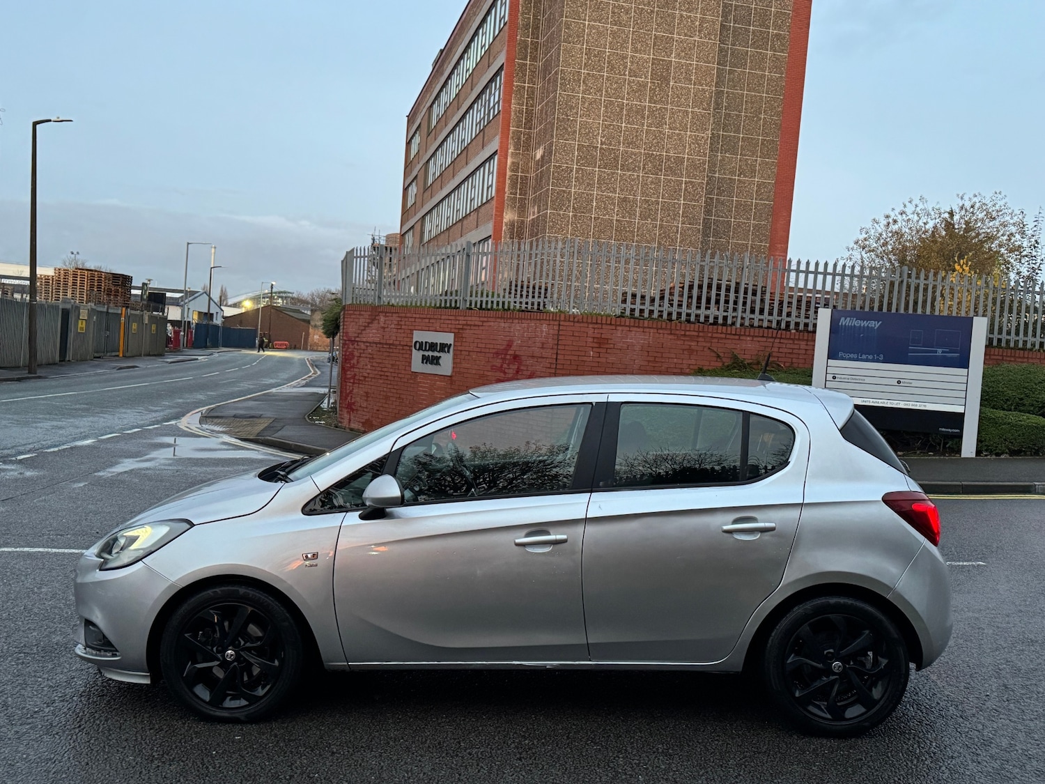 Used Vauxhall Corsa 2015 for sale - 76940246: Photo 9