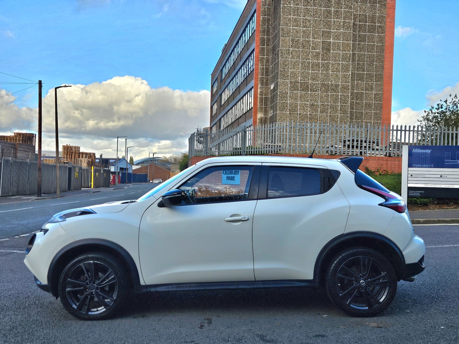 Used Nissan Juke 2015 for sale - 76399384: Photo 8