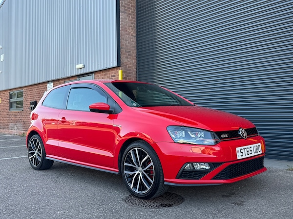 Used Volkswagen Polo 2015 for sale - 74682725: Photo 2