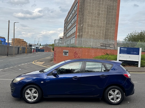 Used Mazda Mazda3 2010 for sale - 75700506: Photo 9