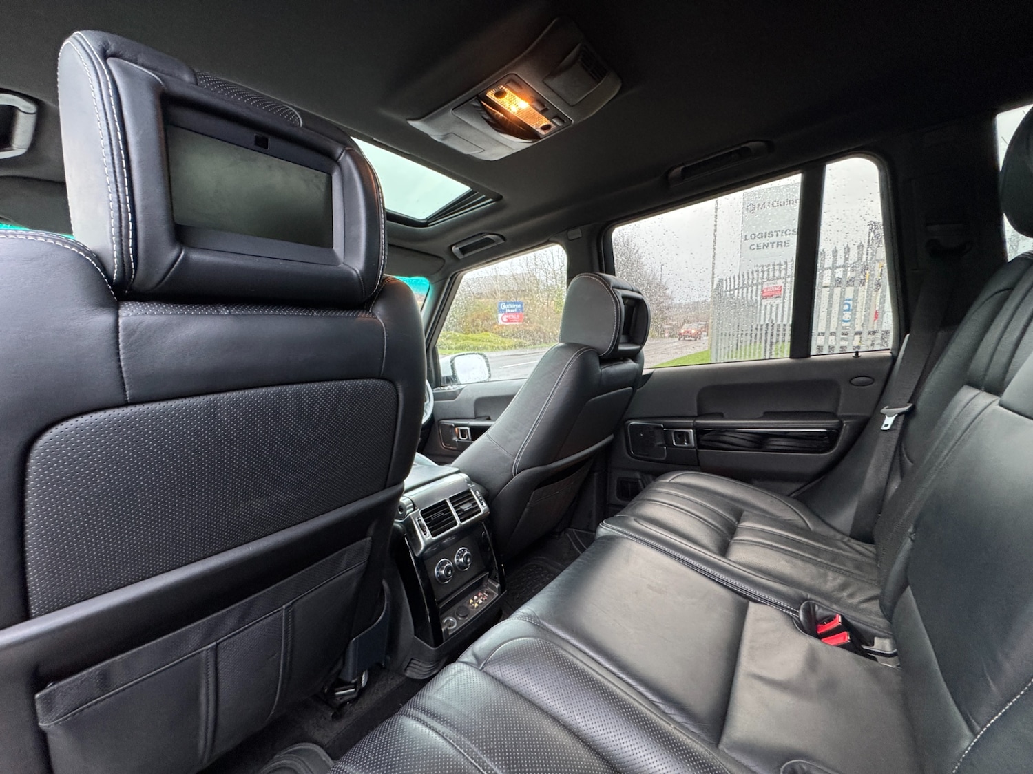 Used Land Rover Range Rover 2010 for sale - 76850924: Photo 18