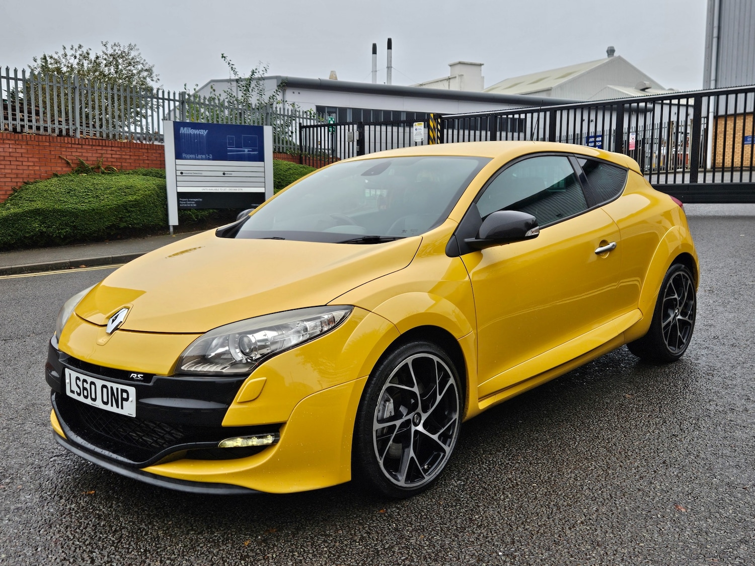Used Renault Megane 2010 for sale - 76672240: Photo 9