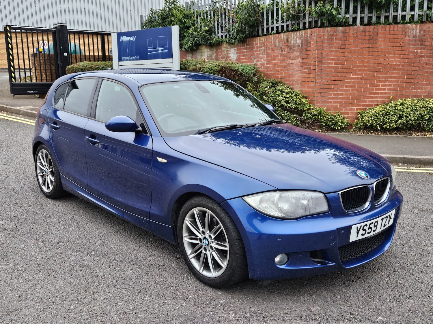 Used BMW 1 Series 2010 for sale - 76226153: Photo 1