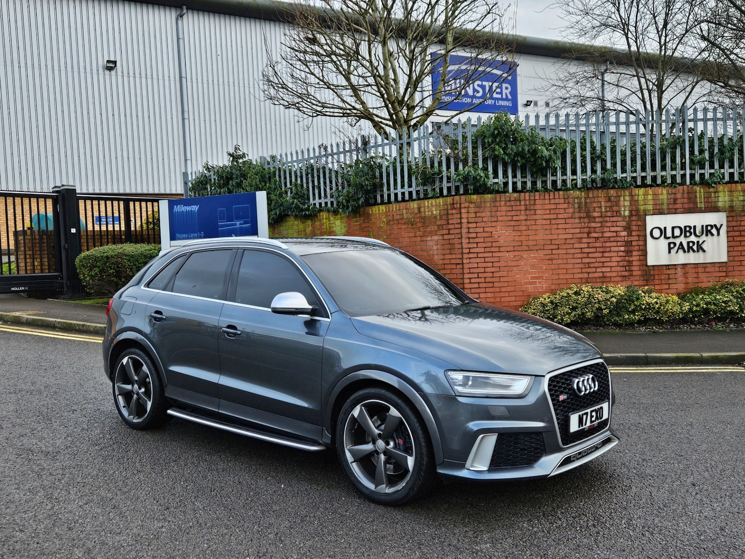 Used Audi RS Q3 2014 for sale - 77387836: Photo 3