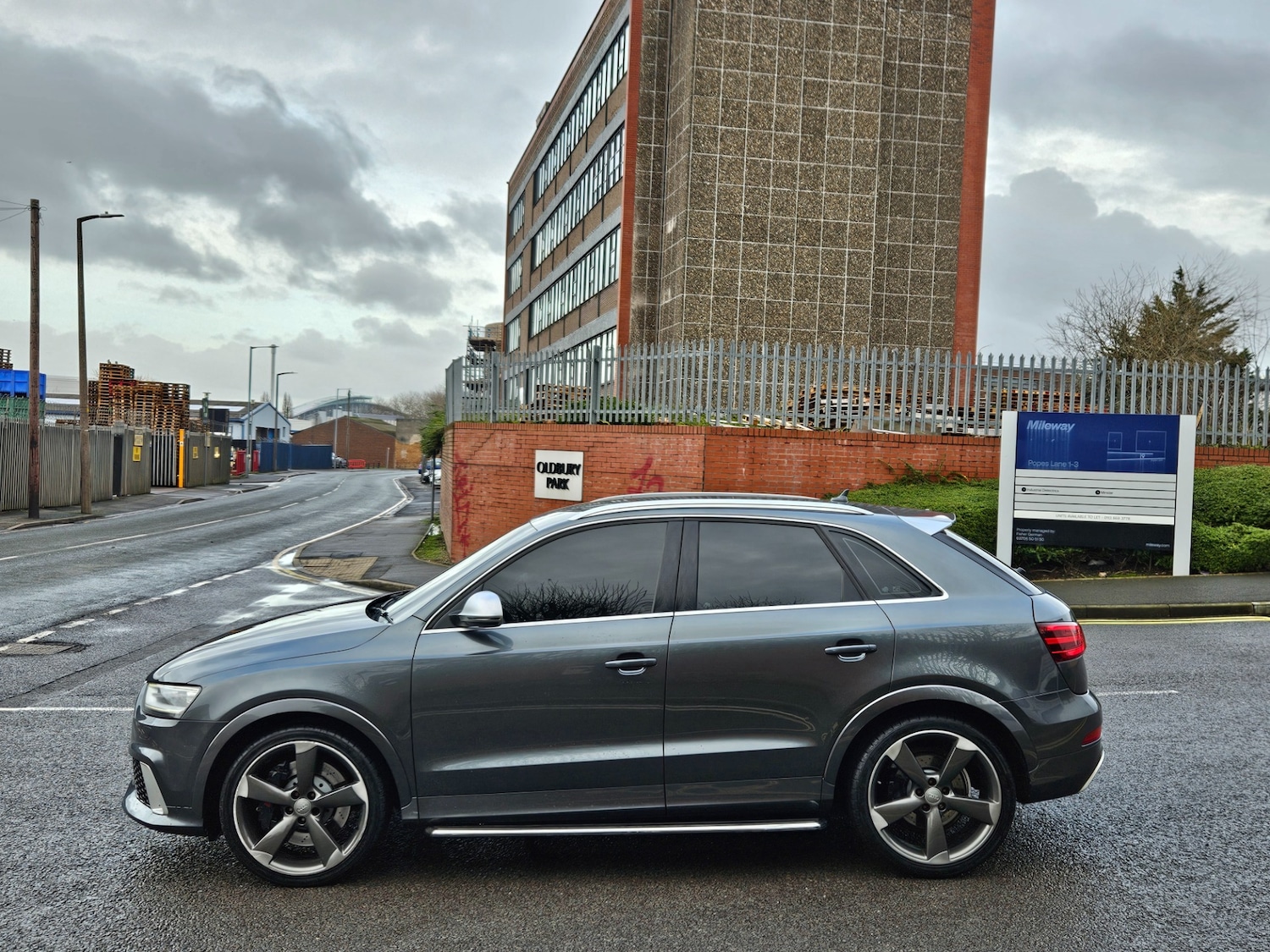 Used Audi RS Q3 2014 for sale - 77387836: Photo 8