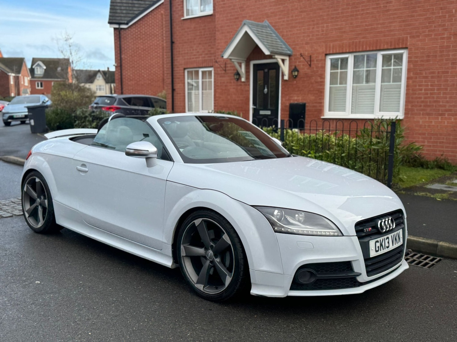 Used Audi TT 2013 for sale - 77400924: Photo 2