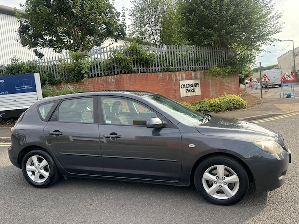 Used Mazda Mazda3 2007 for sale - 75288802: Photo 2