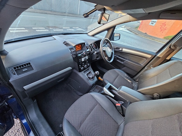 Used Vauxhall Zafira 2010 for sale - 73821557: Photo 14