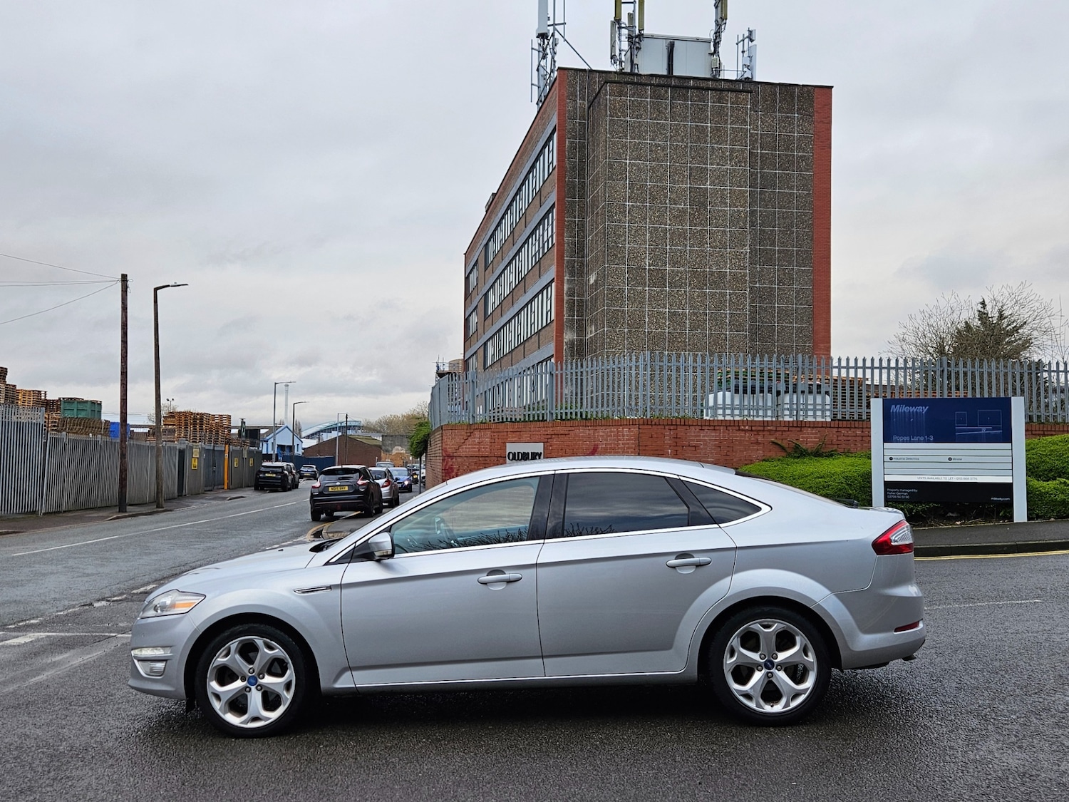 Used Ford Mondeo 2011 for sale - 77915481: Photo 8
