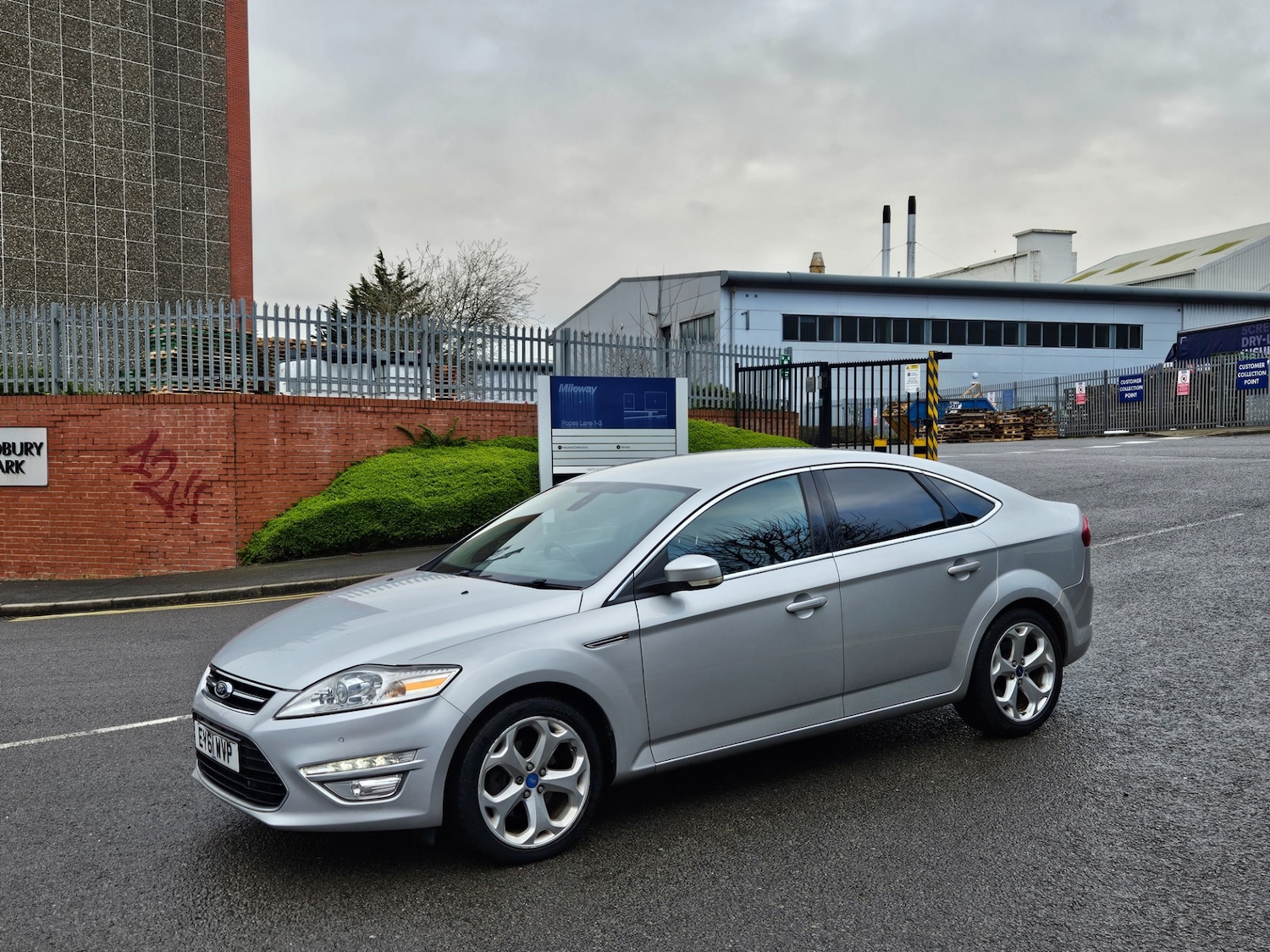 Used Ford Mondeo 2011 for sale - 77915481: Photo 9