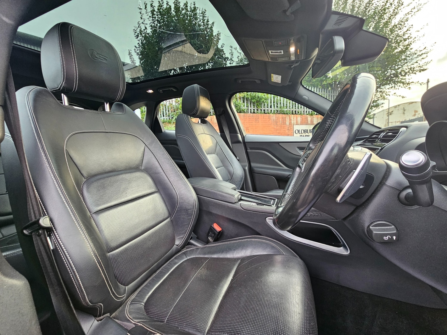 Used Jaguar F-Pace 2017 for sale - 76017356: Photo 14