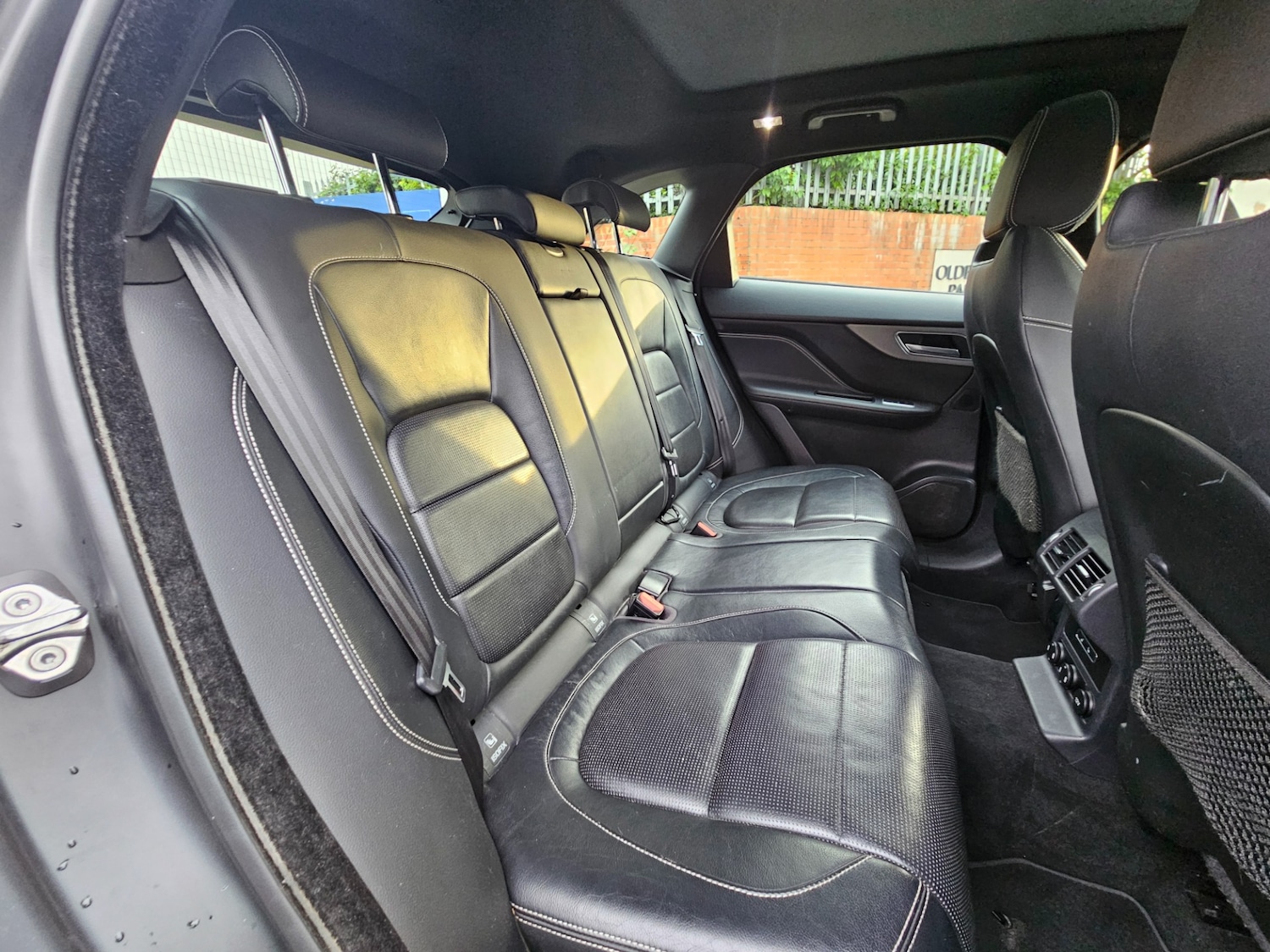 Used Jaguar F-Pace 2017 for sale - 76017356: Photo 17