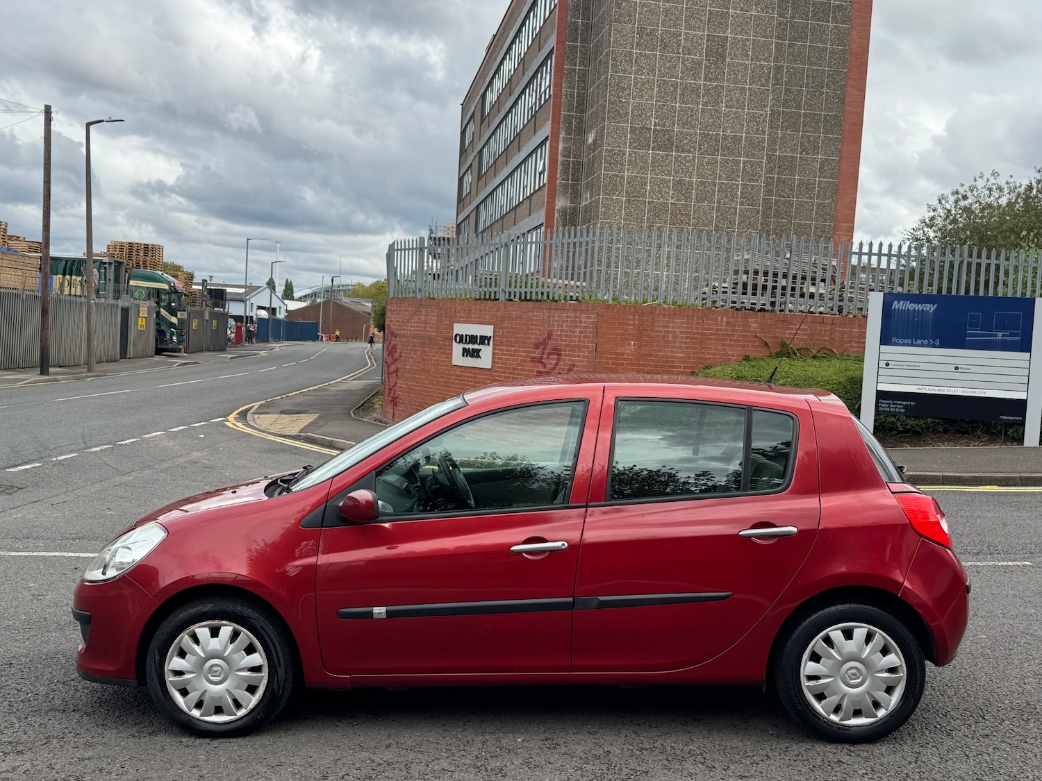 Used Renault Clio 2007 for sale - 76856290: Photo 9