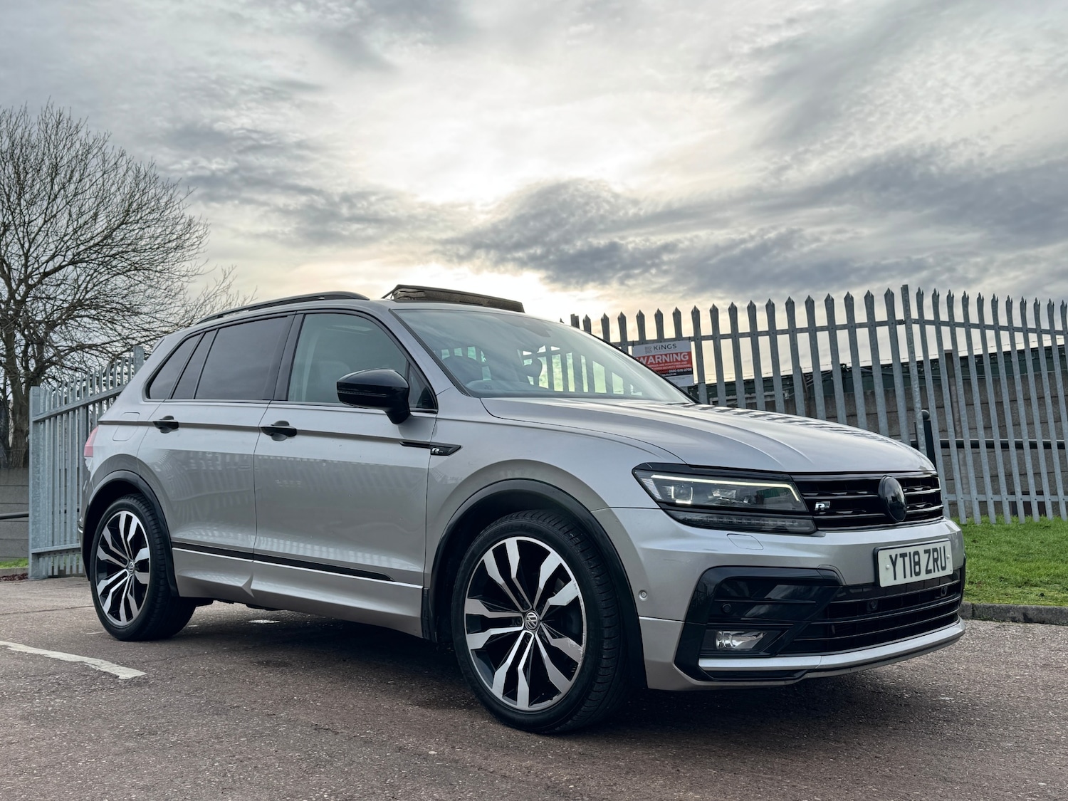 Used Volkswagen Tiguan 2018 for sale - 77204994: Photo 2