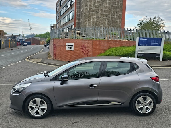 Used Renault Clio 2015 for sale - 74454577: Photo 10