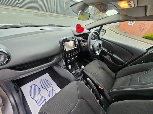 Used Renault Clio 2015 for sale - 74454577: Photo 14