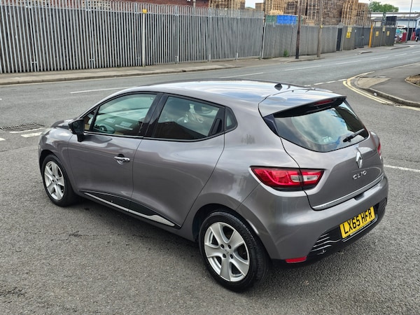 Used Renault Clio 2015 for sale - 74454577: Photo 9