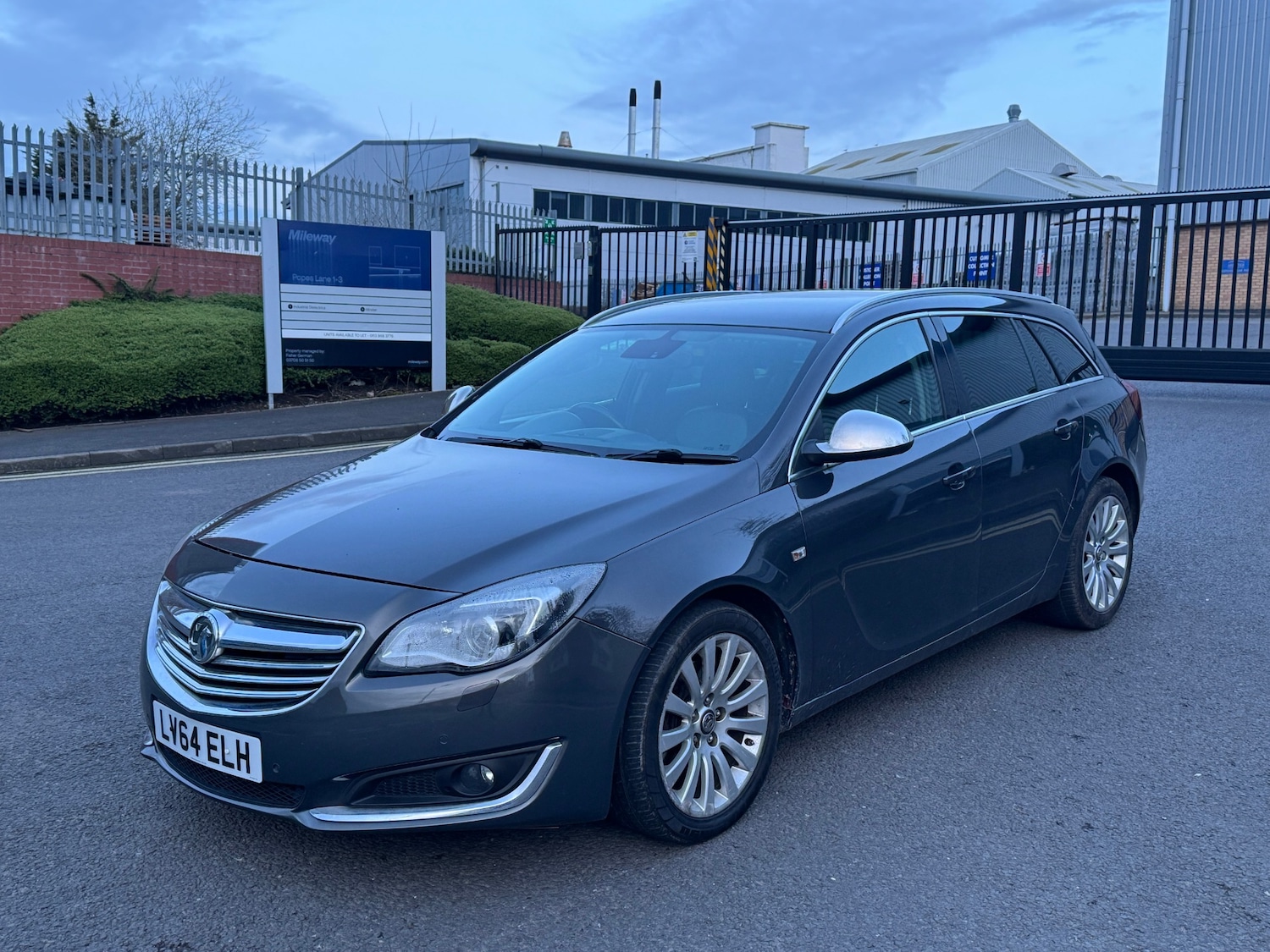 Used Vauxhall Insignia 2014 for sale - 77915445: Photo 10