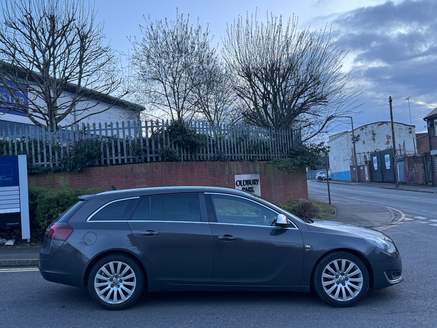 Used Vauxhall Insignia 2014 for sale - 77915445: Photo 5