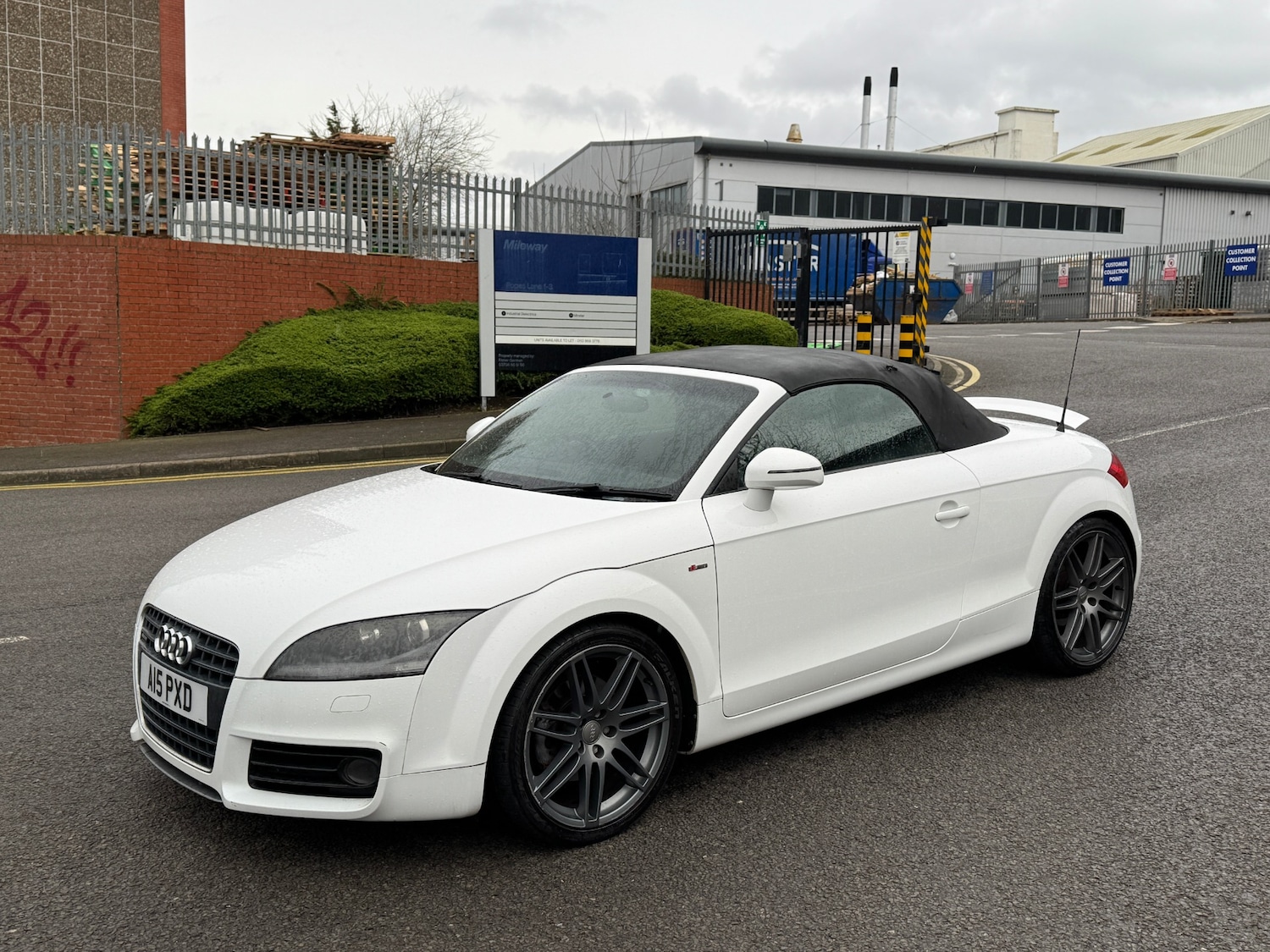 Used Audi TT 2010 for sale - 77687761: Photo 16
