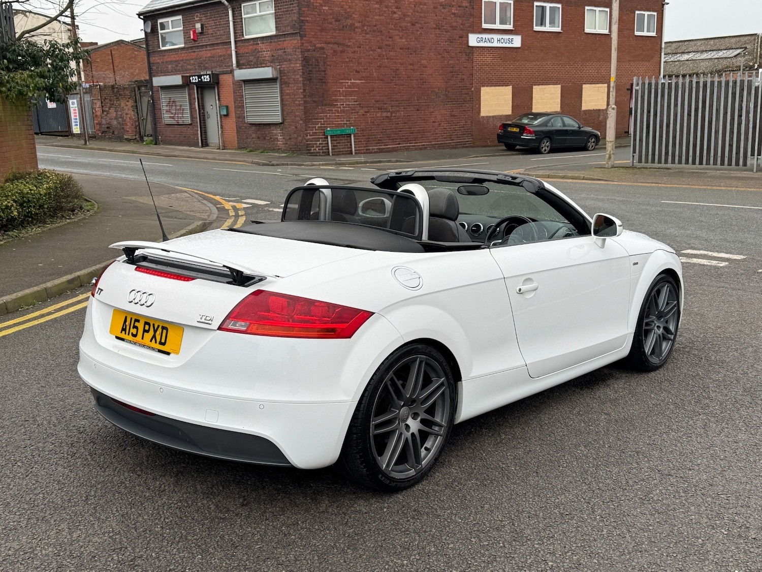 Used Audi TT 2010 for sale - 77687761: Photo 7