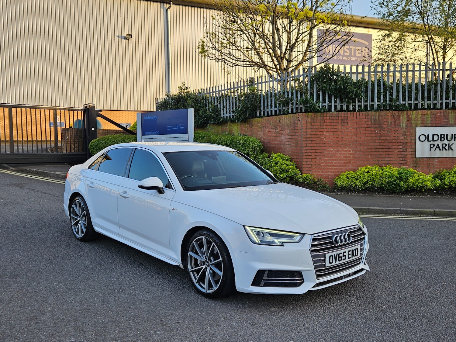 Used Audi A4 2015 for sale - 78175939: Photo 1