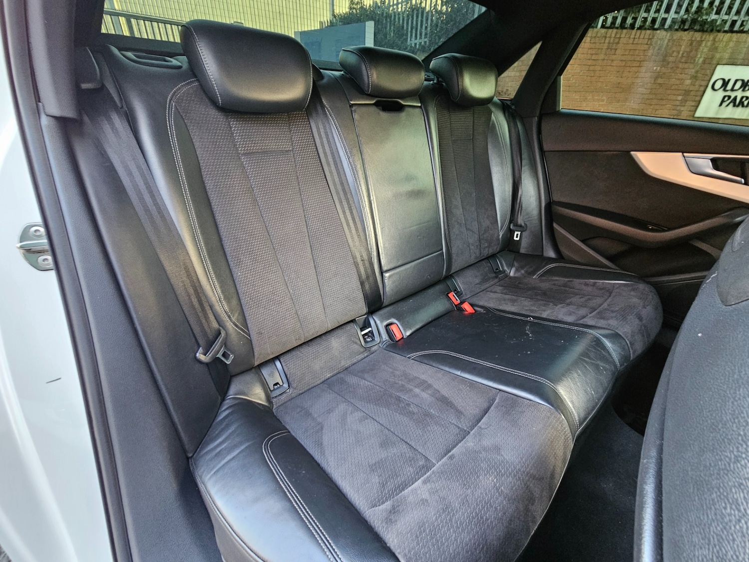 Used Audi A4 2015 for sale - 78175939: Photo 16