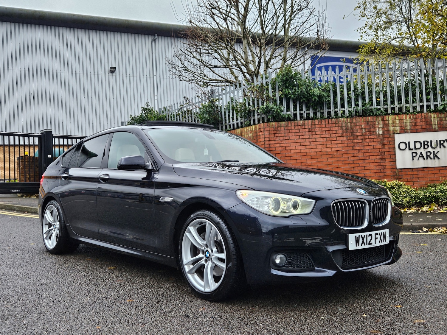 Used BMW 5 Series 2012 for sale - 76772295: Photo 2