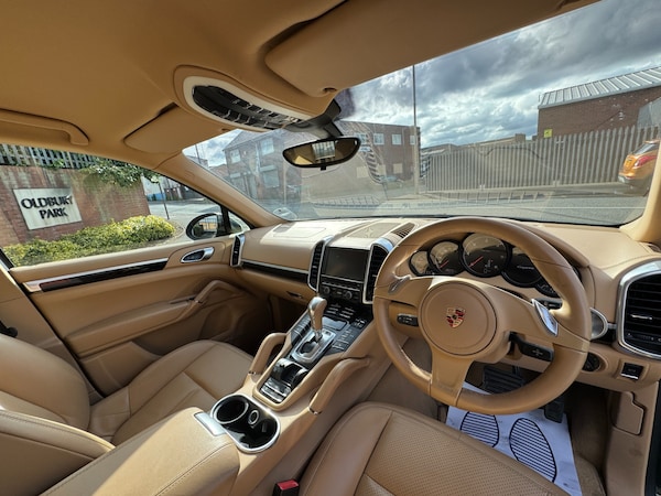 Used Porsche Cayenne 2013 for sale - 74830807: Photo 13
