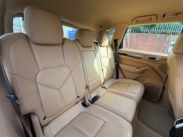 Used Porsche Cayenne 2013 for sale - 74830807: Photo 17
