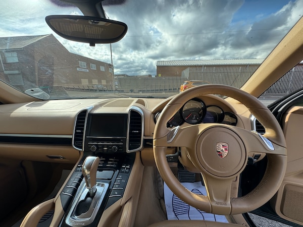 Used Porsche Cayenne 2013 for sale - 74830807: Photo 18