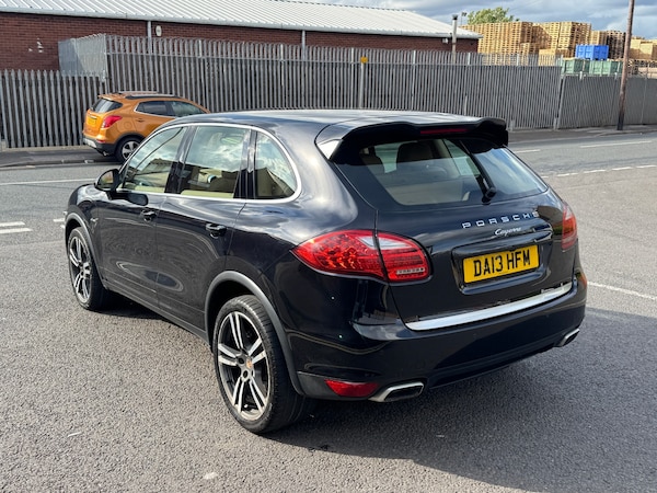Used Porsche Cayenne 2013 for sale - 74830807: Photo 8