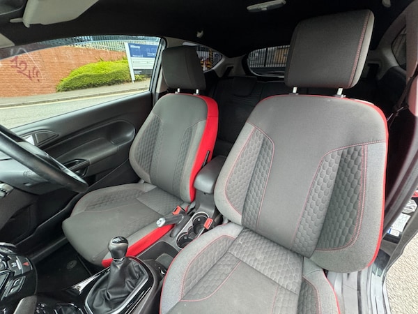Used Ford Fiesta 2015 for sale - 74713934: Photo 15