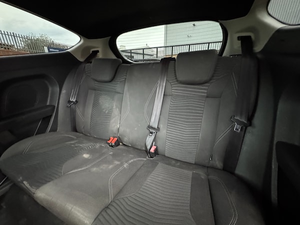 Used Ford Fiesta 2015 for sale - 74713934: Photo 16