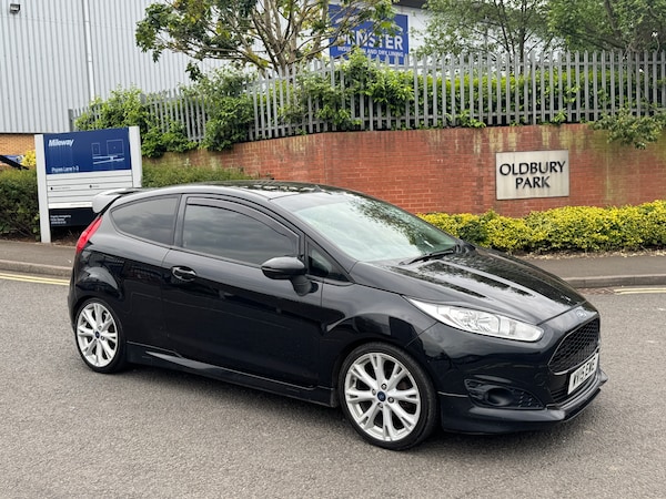 Used Ford Fiesta 2015 for sale - 74713934: Photo 3