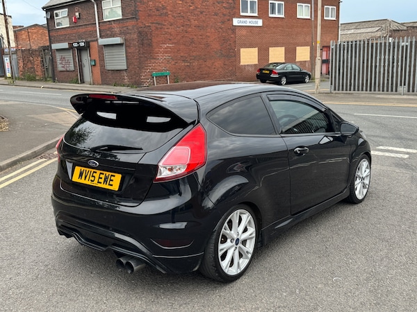 Used Ford Fiesta 2015 for sale - 74713934: Photo 6
