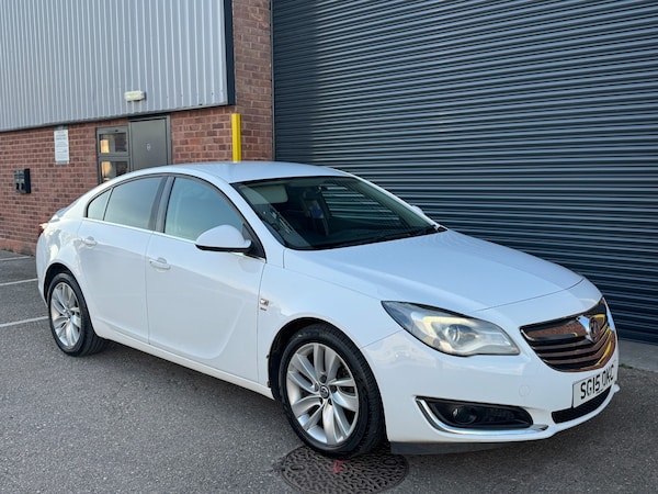 Used Vauxhall Insignia 2015 for sale - 74100006: Photo 2