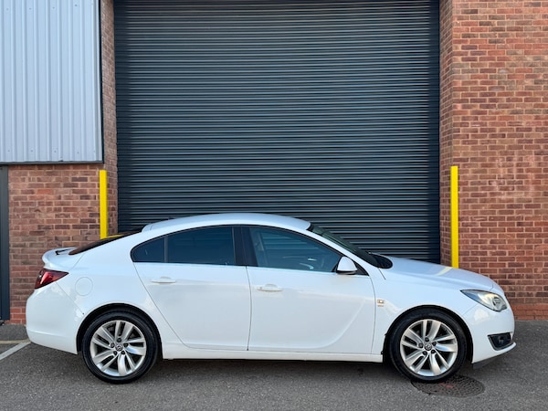 Used Vauxhall Insignia 2015 for sale - 74100006: Photo 7