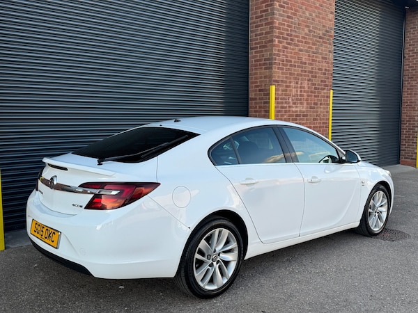 Used Vauxhall Insignia 2015 for sale - 74100006: Photo 9