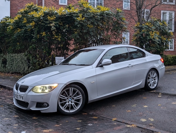 Used BMW 3 Series 2010 for sale - 72949838: Photo 2