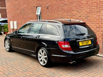 Used Mercedes-Benz C-Class 2011 for sale - 76097488: Photo