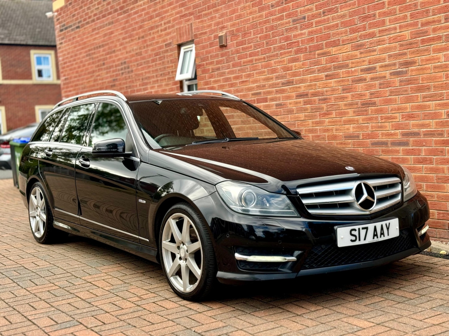 Used Mercedes-Benz C-Class 2011 for sale - 76097488: Photo 8