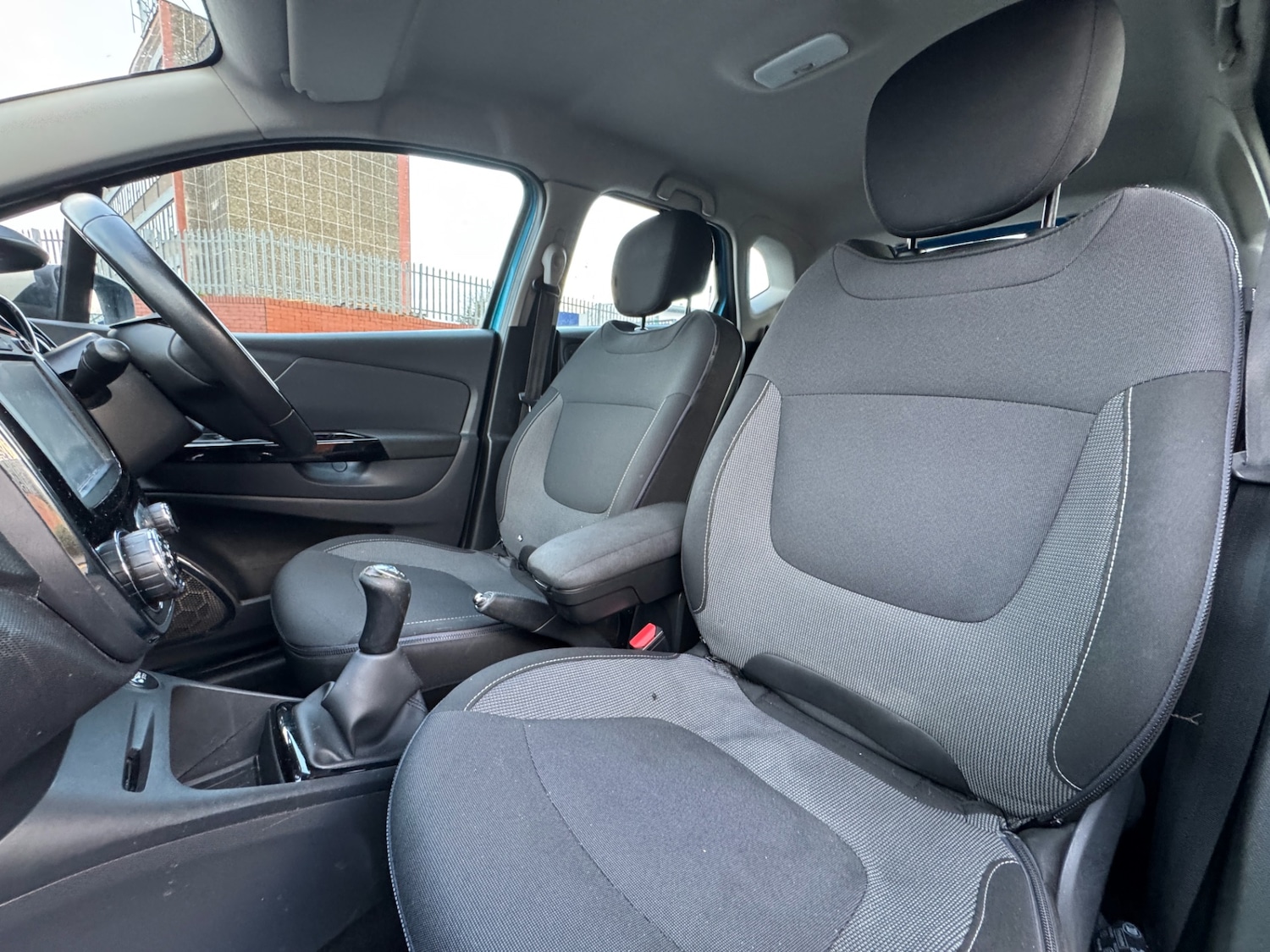 Used Renault Captur 2015 for sale - 77204976: Photo 15