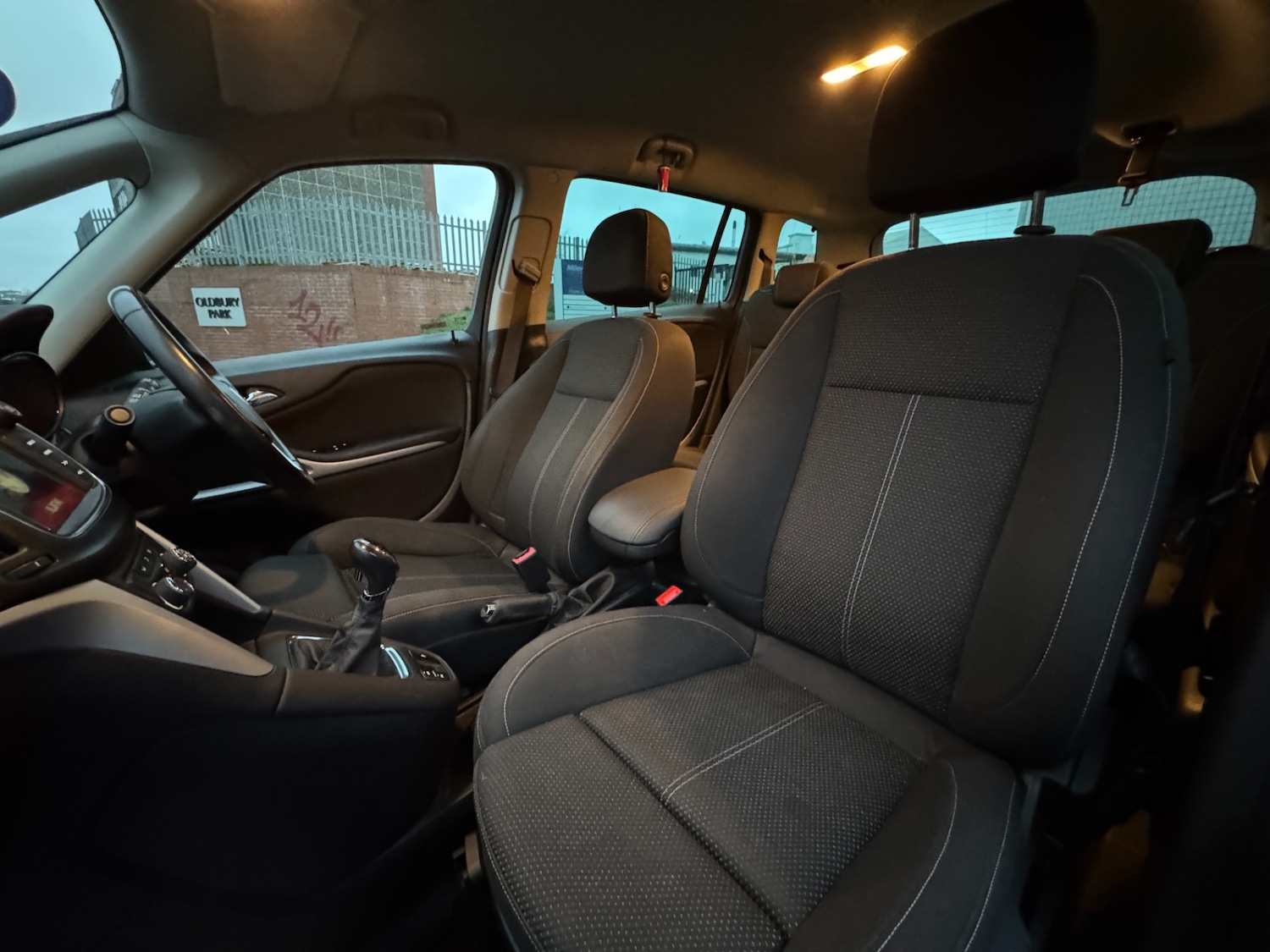 Used Vauxhall Zafira 2017 for sale - 77052625: Photo 15