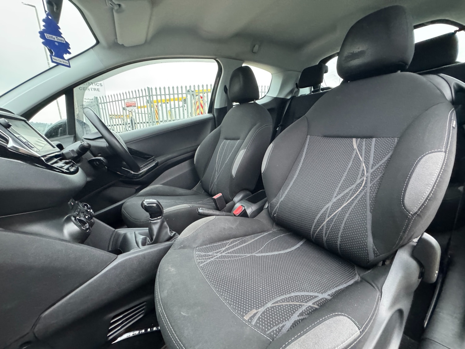 Used Peugeot 208 2014 for sale - 77826013: Photo 15